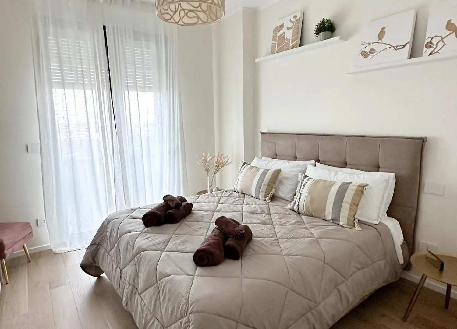 Home Creative Μπάρι